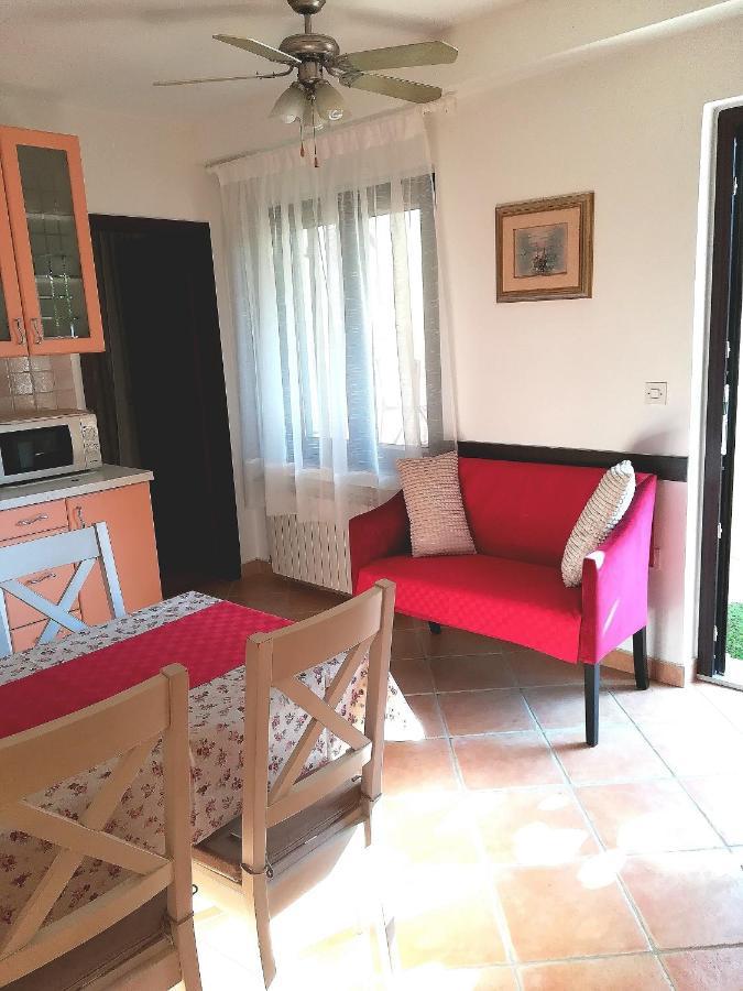 Apartmani Villa Otilija Пореч Экстерьер фото