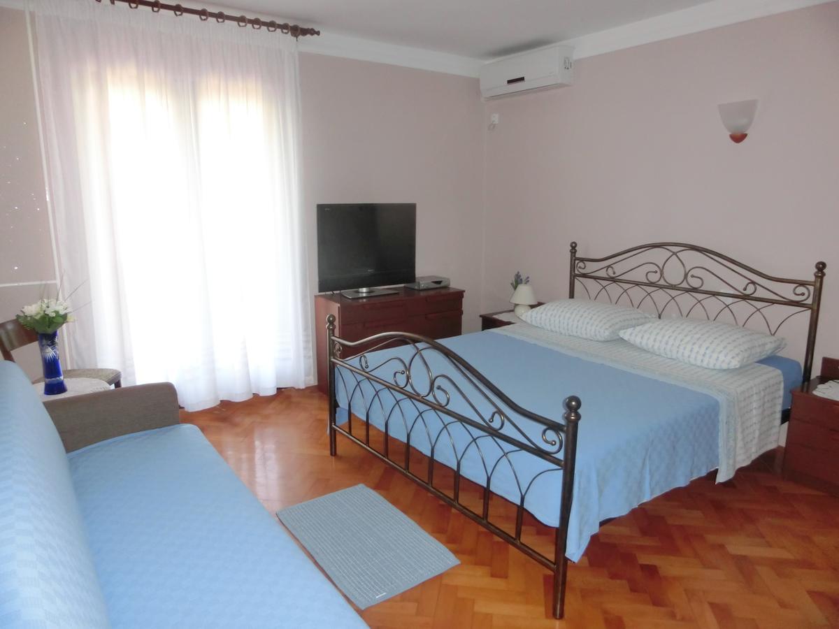 Apartmani Villa Otilija Пореч Экстерьер фото